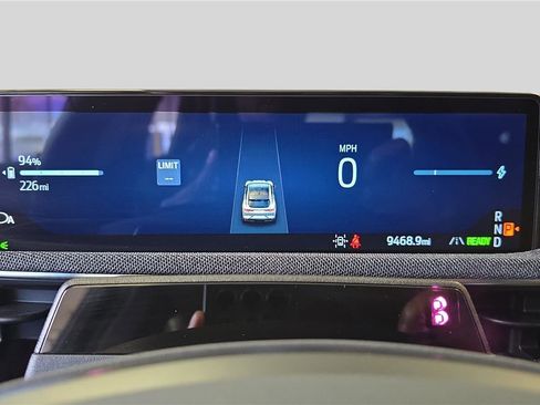 Used 2025 Ford Mustang Mach-E Premium RWD image 10