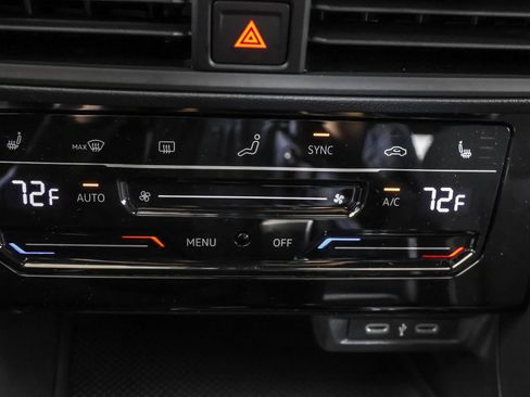 Used 2026 Volkswagen Jetta Sport FWD image 28