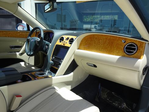 Used 2014 Bentley Flying Spur W12 AWD/4WD image 21