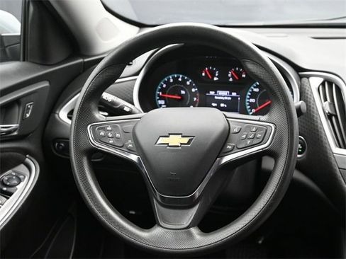 Used 2024 Chevrolet Malibu LT image 14