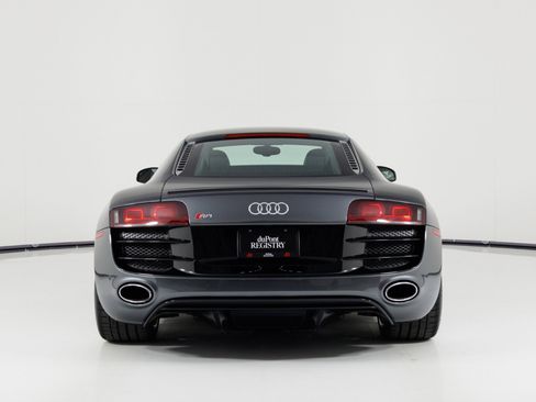 Used 2011 Audi R8 V10 AWD/4WD image 4