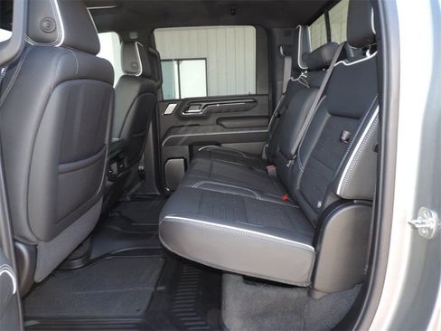 Certified 2025 GMC Sierra 2500 AT4X image 24