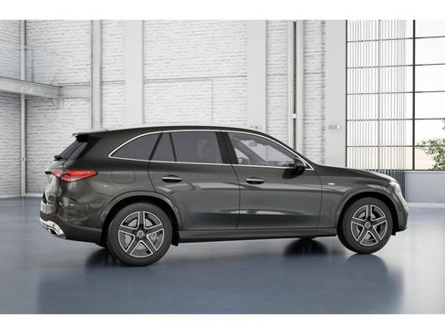 New 2025 Mercedes-Benz GLC 350e 4MATIC image 18