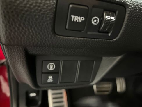 Used 2018 Honda Accord Sport image 15