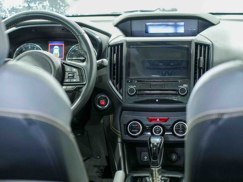 Used 2022 Subaru Crosstrek 2.5i Sport w/ Moonroof Package image 10