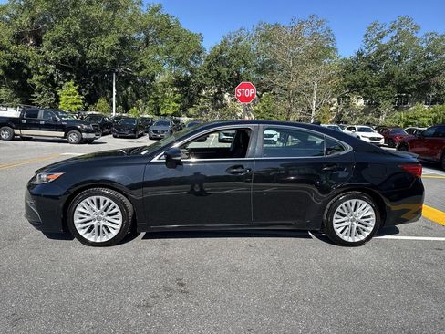 Used 2016 Lexus ES 350 FWD image 11