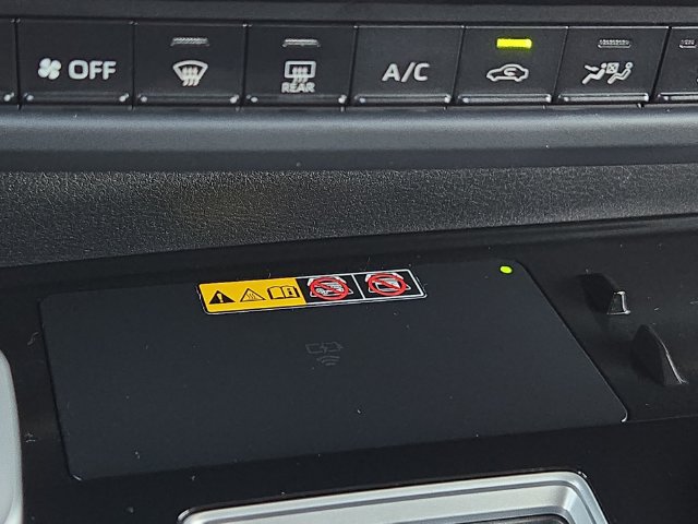 Certified 2026 Toyota Sienna Platinum AWD/4WD image 29