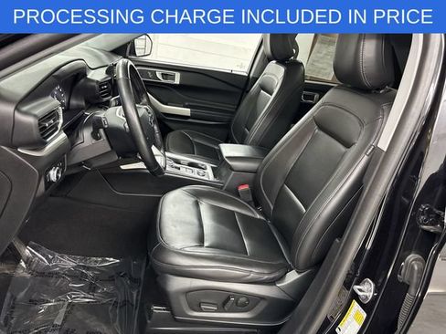 Certified 2023 Ford Explorer XLT w/ Equipment Group 202A AWD/4WD image 3