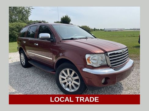 Used 2008 Chrysler Aspen Limited RWD image 1