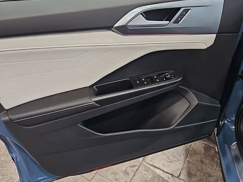 New 2026 Volkswagen Taos SEL AWD/4WD image 25