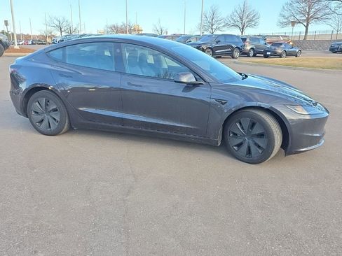 Used 2025 Tesla Model 3 Long Range image 8