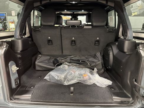 Used 2024 Jeep Wrangler Sahara w/ Technology Group image 17