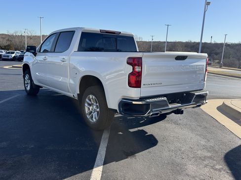 New 2026 Chevrolet Silverado 1500 LT image 3