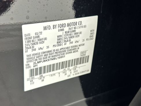 Certified 2022 Lincoln Nautilus Reserve w/ Monochromatic Package image 36