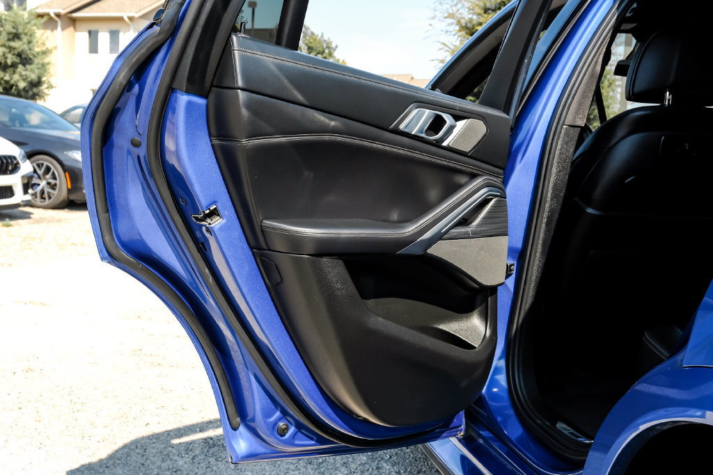 Used 2020 BMW X6 M50i w/ Premium Package AWD/4WD image 52