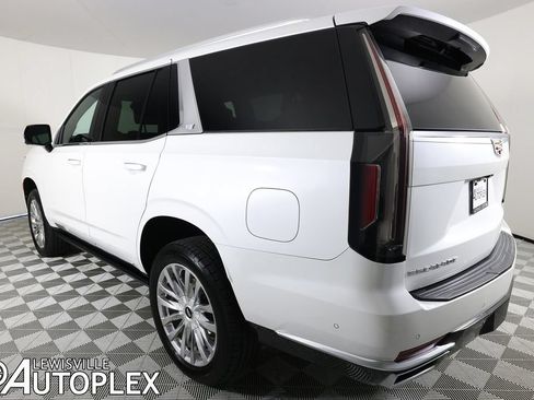 Used 2022 Cadillac Escalade Premium Luxury w/ Performance Package AWD/4WD image 7