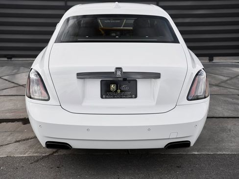 Used 2025 Rolls-Royce Ghost Black Badge image 17