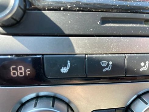 Used 2013 Volkswagen Eos Komfort FWD image 24