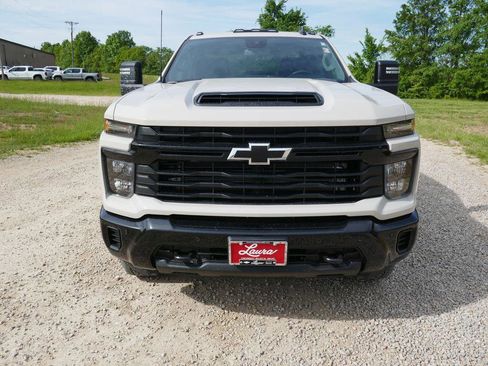 New 2026 Chevrolet Silverado 2500 Custom w/ Custom Value Package AWD/4WD image 9