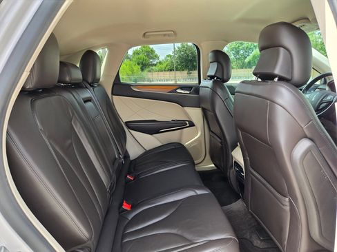 Used 2017 Lincoln MKC Select w/ Select Plus Package FWD image 26