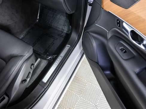 Certified 2024 Volvo XC90 B5 Plus image 28