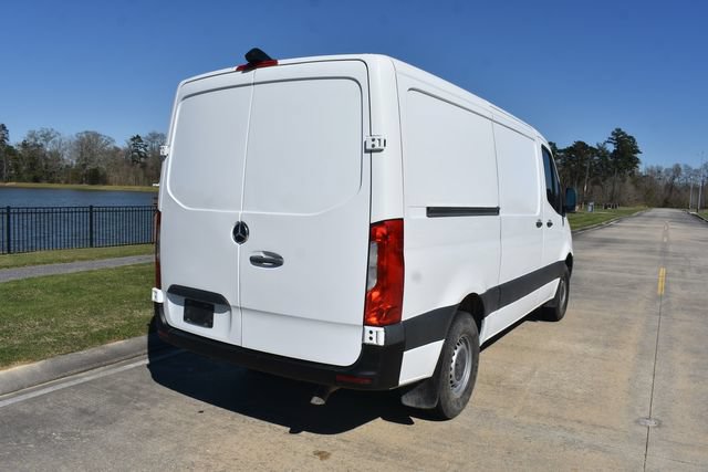 Used 2019 Mercedes-Benz Sprinter 144 image 4