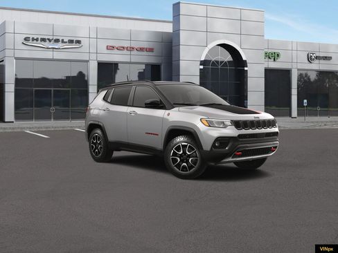 New 2026 Jeep Compass Trailhawk w/ Sun, Sound & Navigation Group AWD/4WD image 11