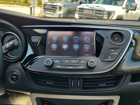 Used 2020 Buick Envision Preferred FWD image 22