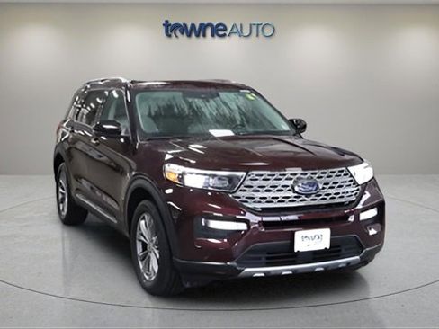 Used 2022 Ford Explorer Limited w/ Equipment Group 301A image 7