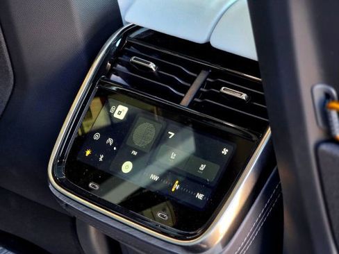 Used 2023 Rivian R1S Launch Edition AWD/4WD image 38