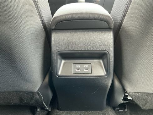 Used 2023 Toyota Corolla LE FWD image 20