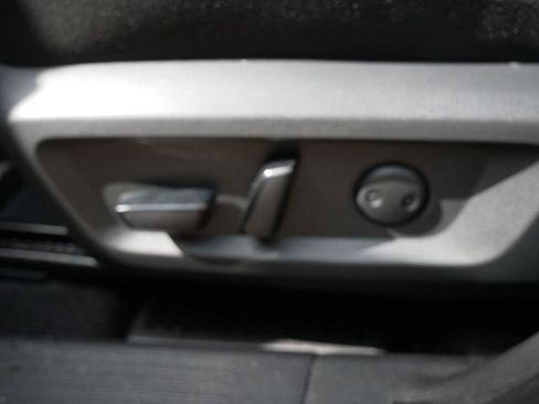 Certified 2022 Nissan Rogue SV image 14