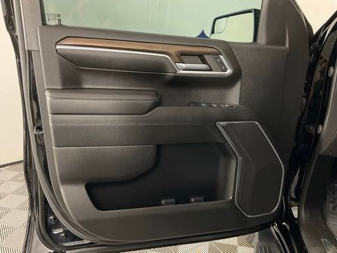 Used 2023 Chevrolet Silverado 1500 LT Trail Boss AWD/4WD image 12