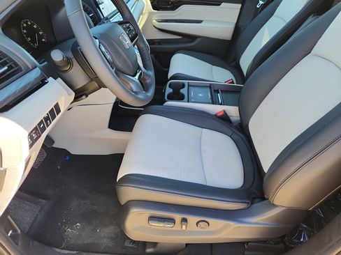 New 2026 Honda Odyssey Elite image 11