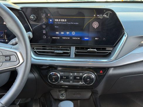 New 2026 Chevrolet Trax ACTIV w/ Driver Confidence Package FWD image 16