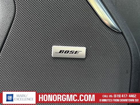 Used 2025 GMC Yukon Denali image 13