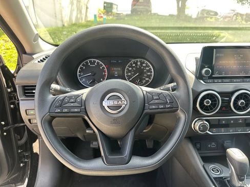 Used 2025 Nissan Sentra S FWD image 14