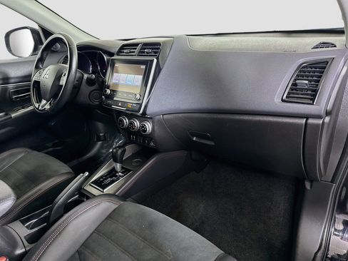 Used 2022 Mitsubishi Outlander Sport SE FWD image 30