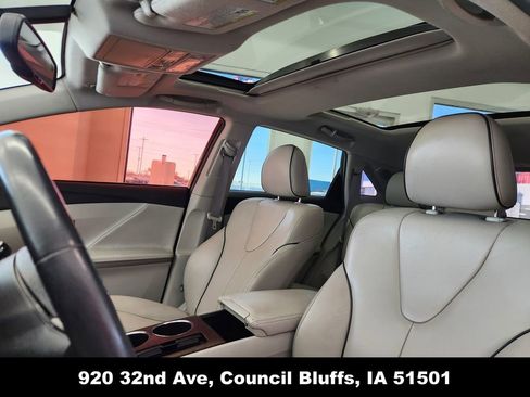 Used 2011 Toyota Venza AWD image 22