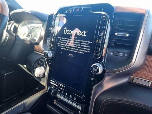 Used 2021 RAM 2500 Limited image 16