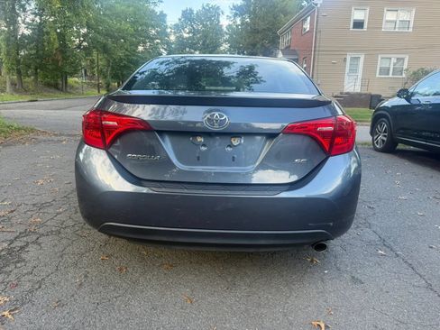 Used 2018 Toyota Corolla SE w/ Body Protection Package FWD image 5