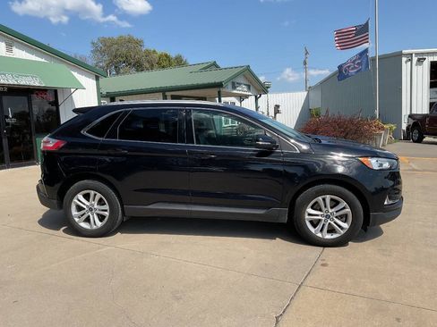 Used 2019 Ford Edge SEL w/ Equipment Group 201A AWD/4WD image 2