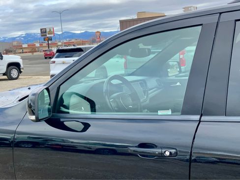 Used 2022 Dodge Durango GT w/ GT Premium Group image 11