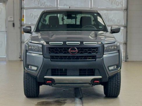 Used 2026 Nissan Frontier PRO-4X AWD/4WD image 2