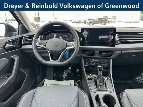 New 2026 Volkswagen Jetta SEL image 12