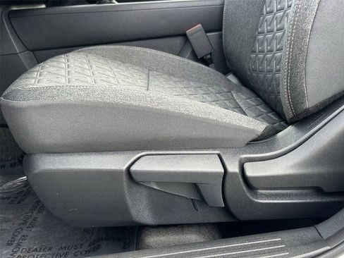 New 2026 Nissan Kicks SV image 19