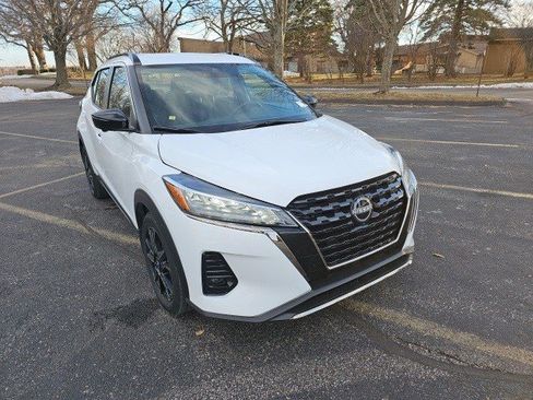 Used 2024 Nissan Kicks SR image 8