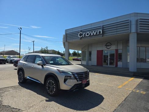 New 2026 Nissan Rogue Platinum w/ Platinum Premium Package AWD/4WD image 1