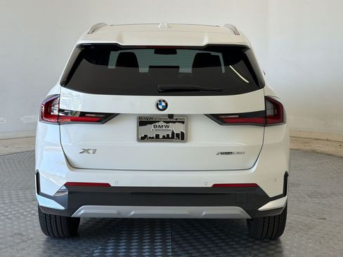 Used 2025 BMW X1 xDrive28i w/ Premium Package AWD/4WD image 10