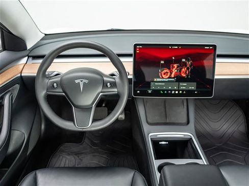 Used 2023 Tesla Model 3 Standard Range RWD image 19